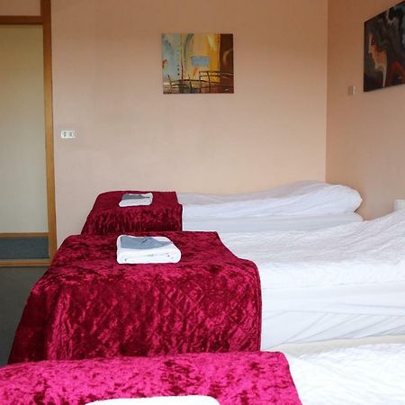 Hotel Hvitserkur Hvammstangi Bagian luar foto