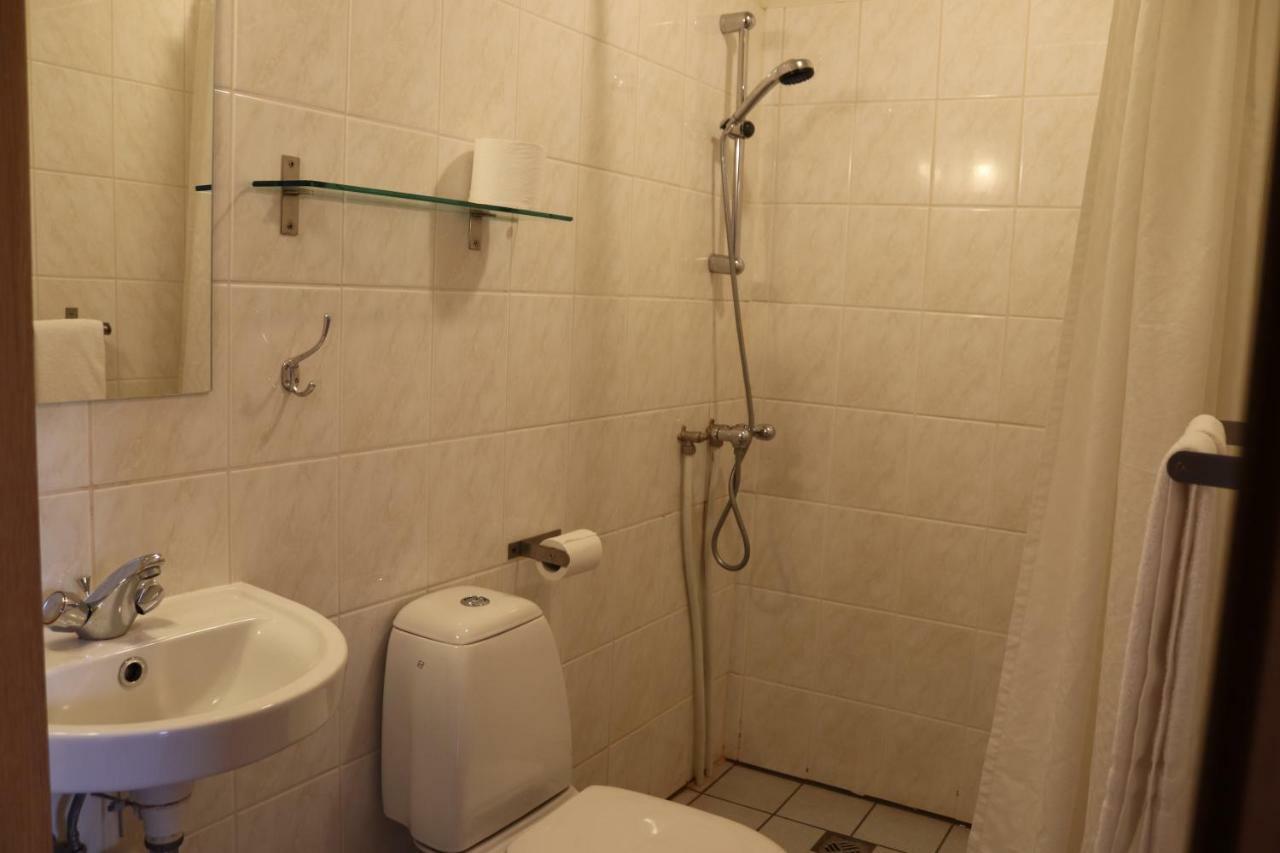 Hotel Hvitserkur Hvammstangi Bagian luar foto