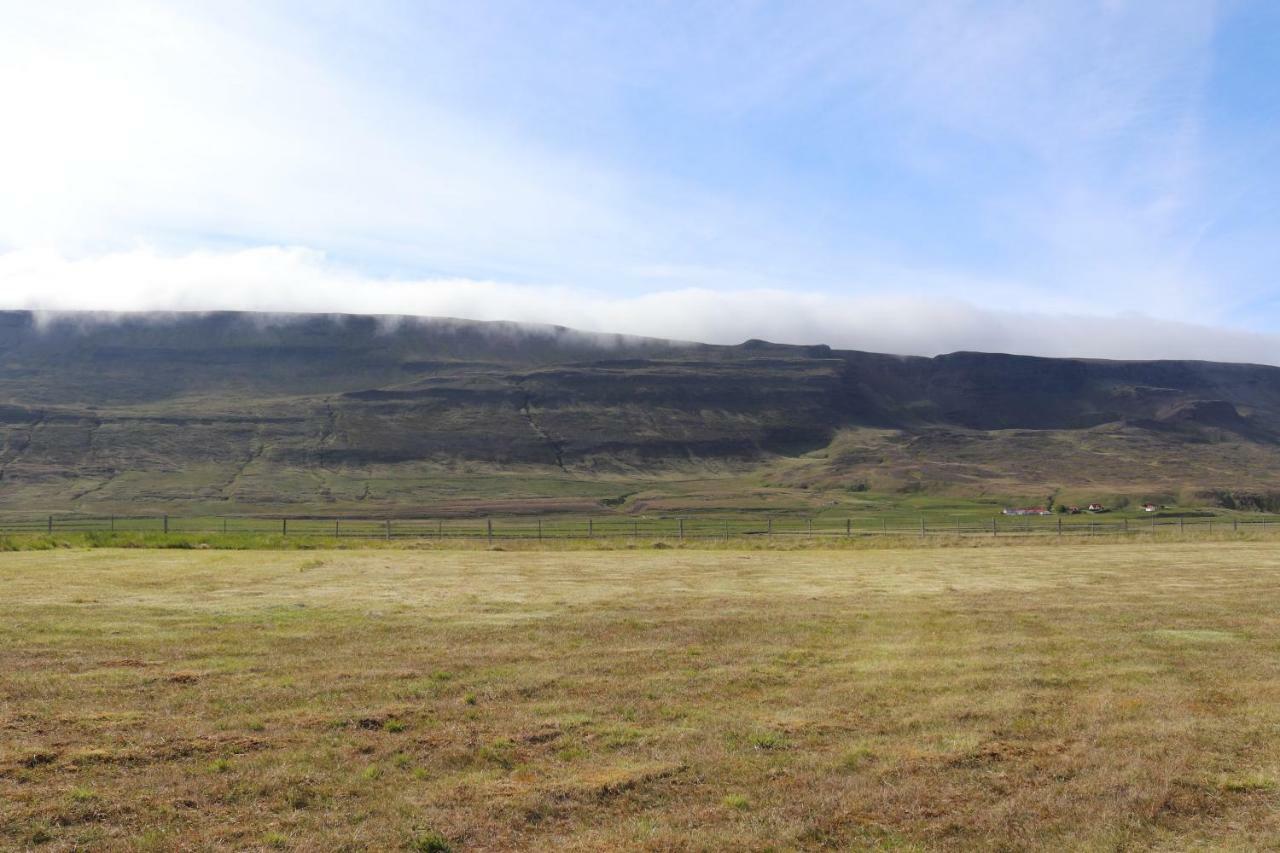Hotel Hvitserkur Hvammstangi Bagian luar foto